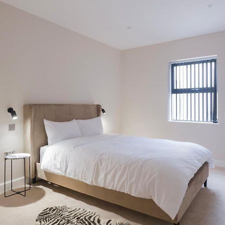Charming 1-Bedroom Apartment In Leeds City Centre Perfect For Couples Or Solo Travelers Extérieur photo