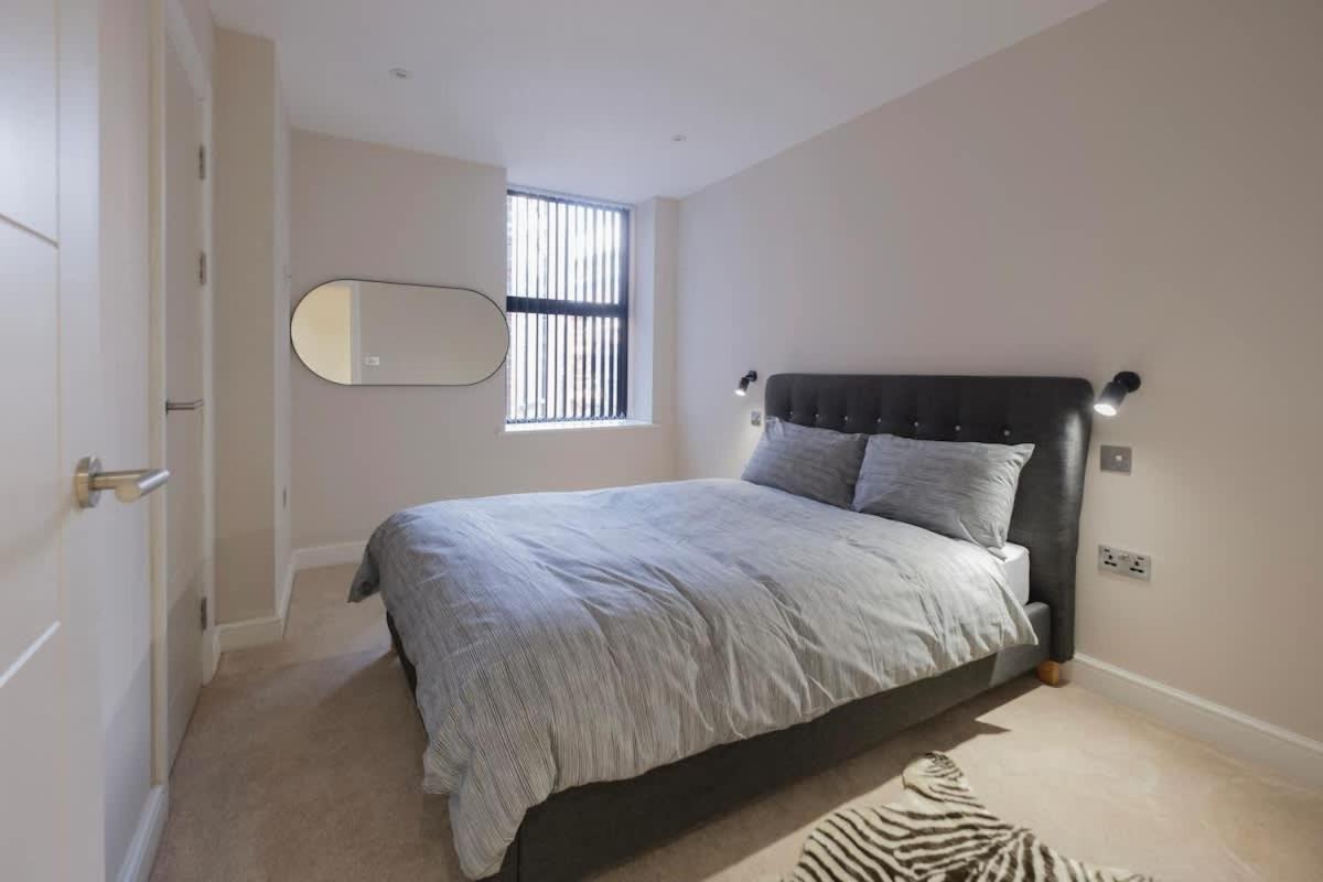 Charming 1-Bedroom Apartment In Leeds City Centre Perfect For Couples Or Solo Travelers Extérieur photo